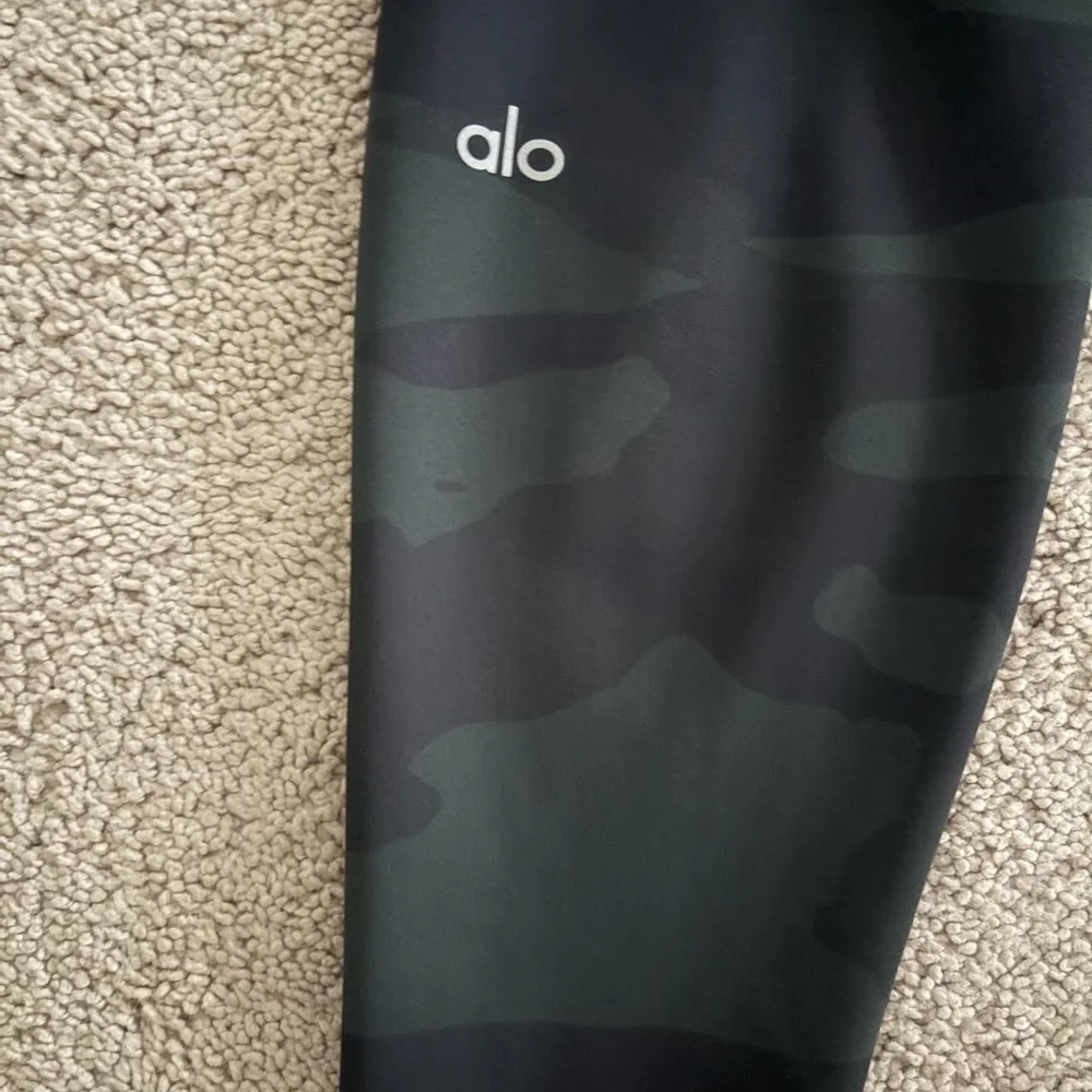 Alo Yoga Camouflage Active Leggings